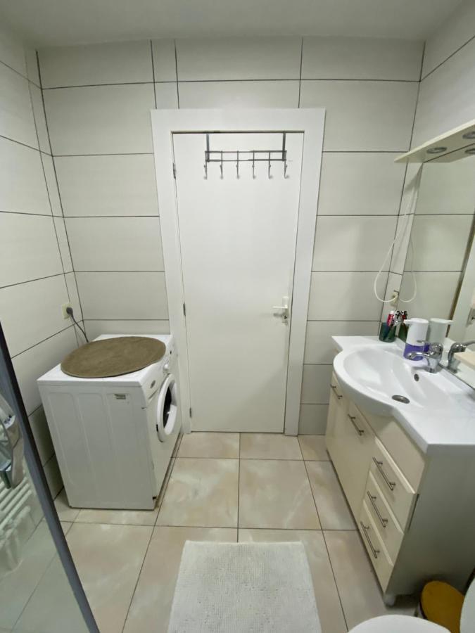 Appartement Deux Chambres Pres De Atomium Brüksel Dış mekan fotoğraf