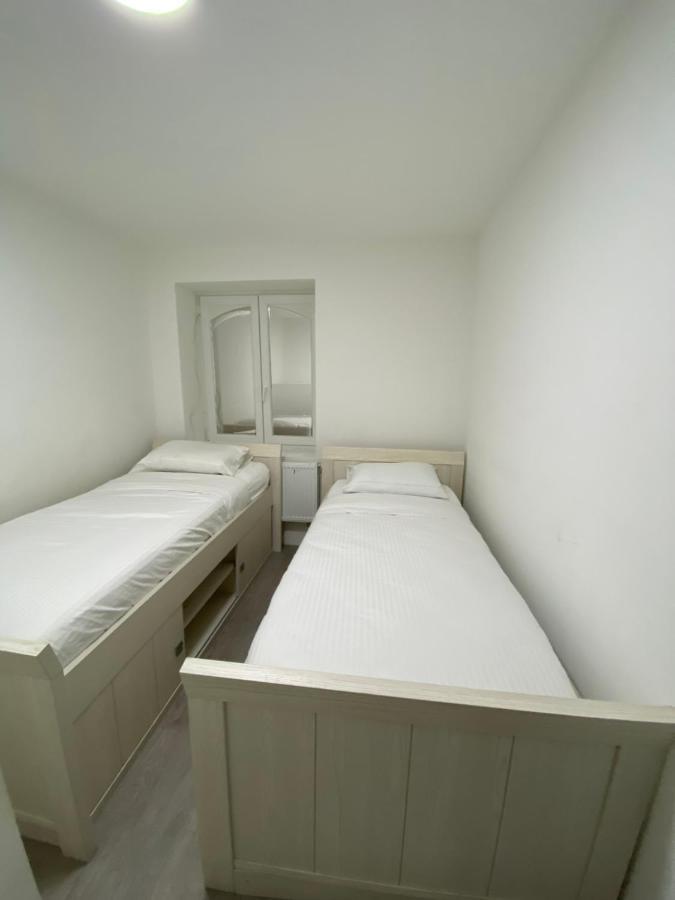 Appartement Deux Chambres Pres De Atomium Brüksel Dış mekan fotoğraf